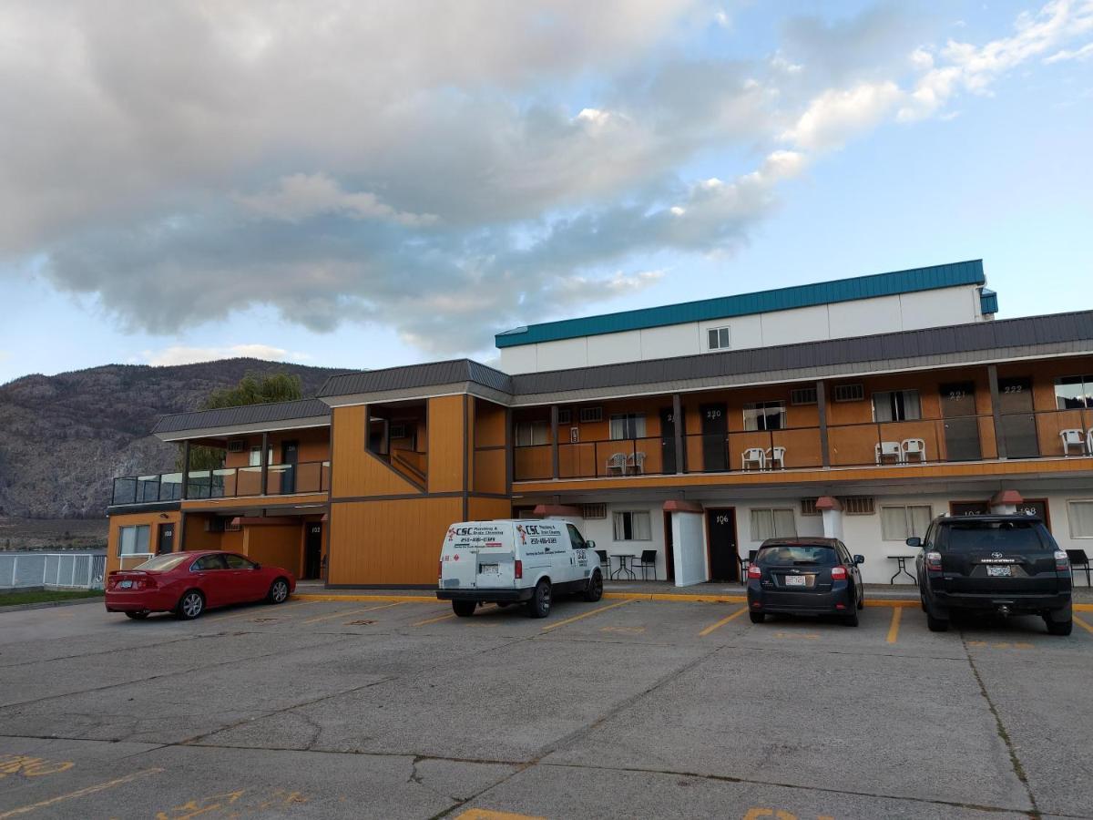 Richter Pass Beach Resort Osoyoos Esterno foto
